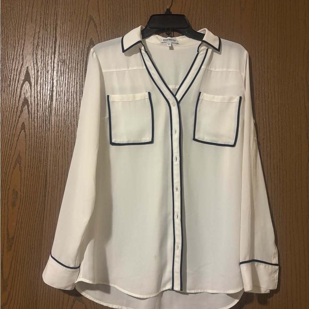 Express Cream Blouse with Black Accents